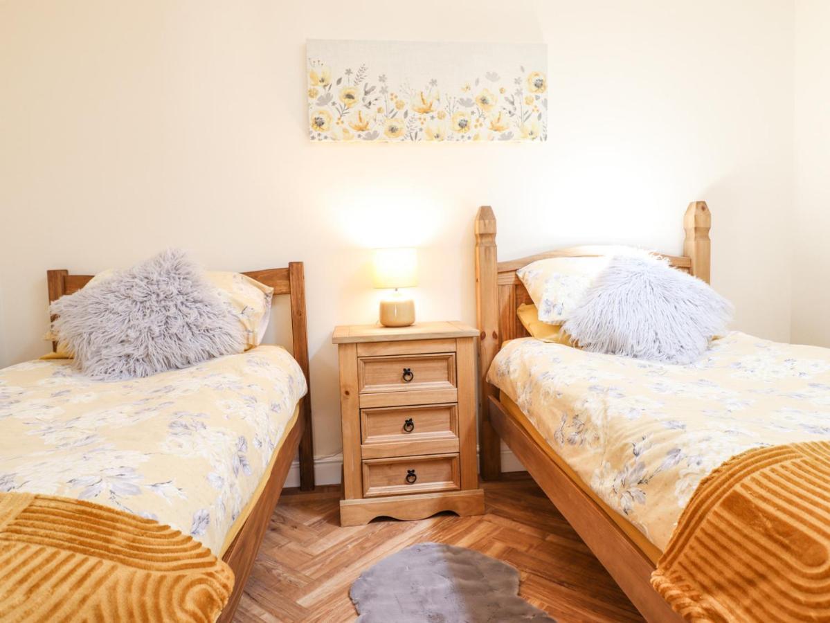 Varley Villa Newtown  Bagian luar foto